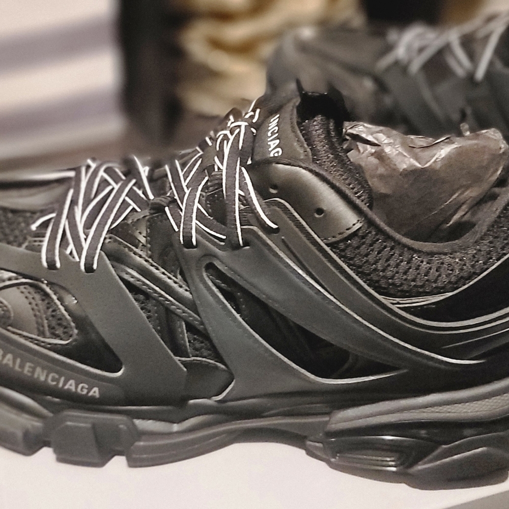 BALENCIAGA SNEAKERS